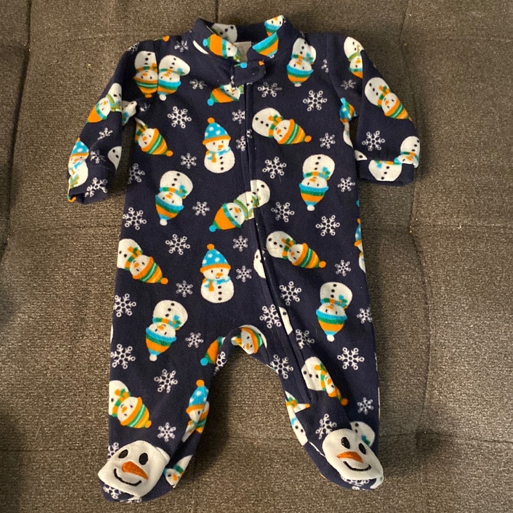 ♦️5 for $15♦️ 0-3 month baby boy girl fleece snowman Christmas footed pj onesie